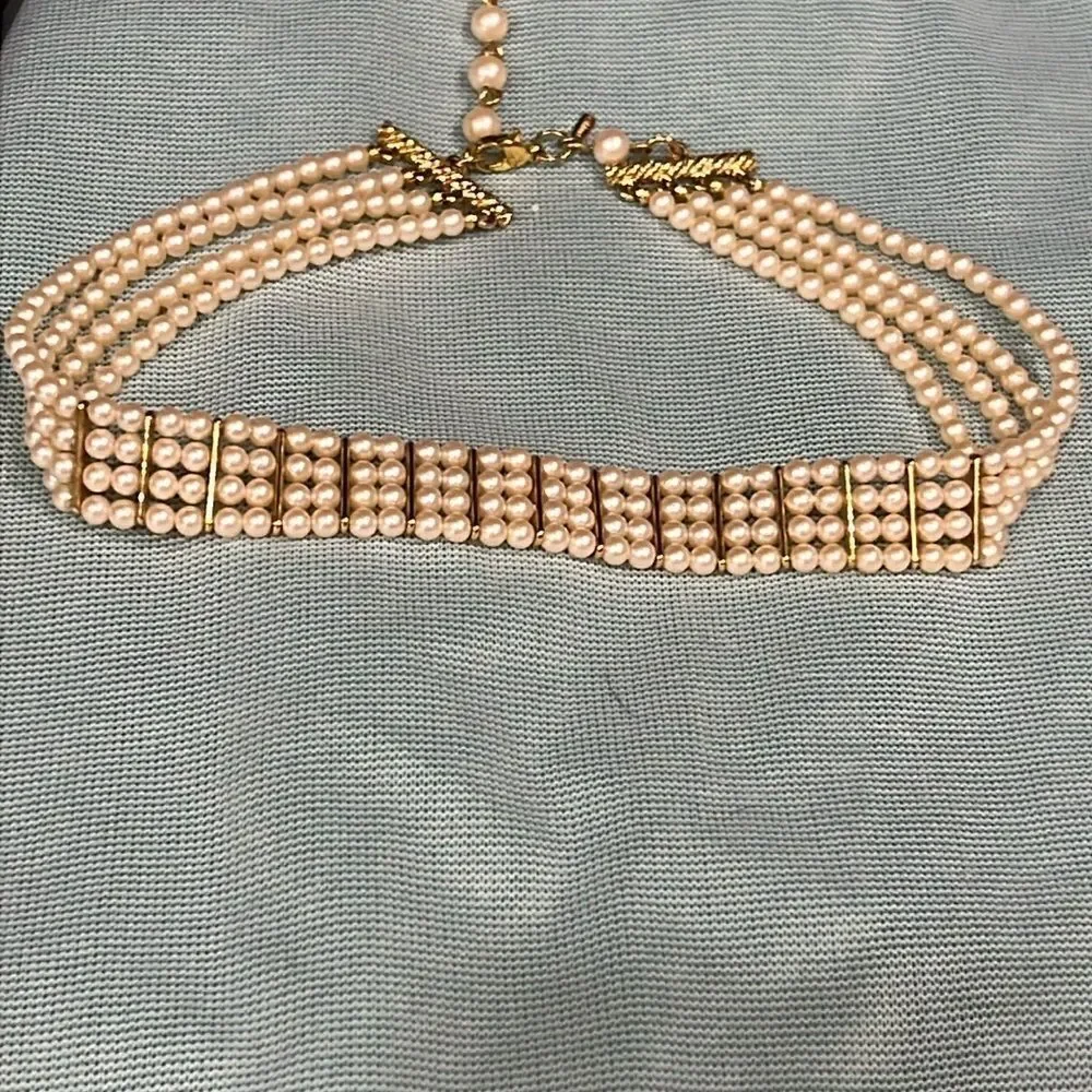 Monet Cream Necklace Elegant Jewelry